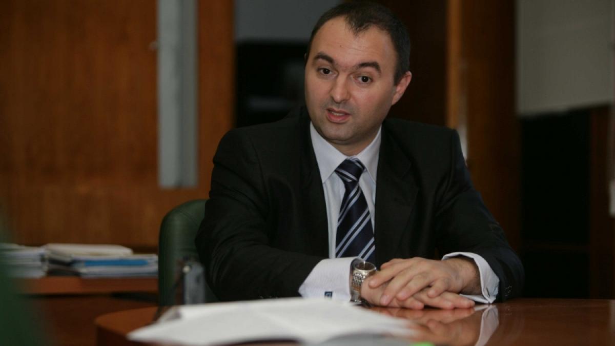 IEŞIREA DE INCENDIU - Guvernul joacă la asumarea răspunderii