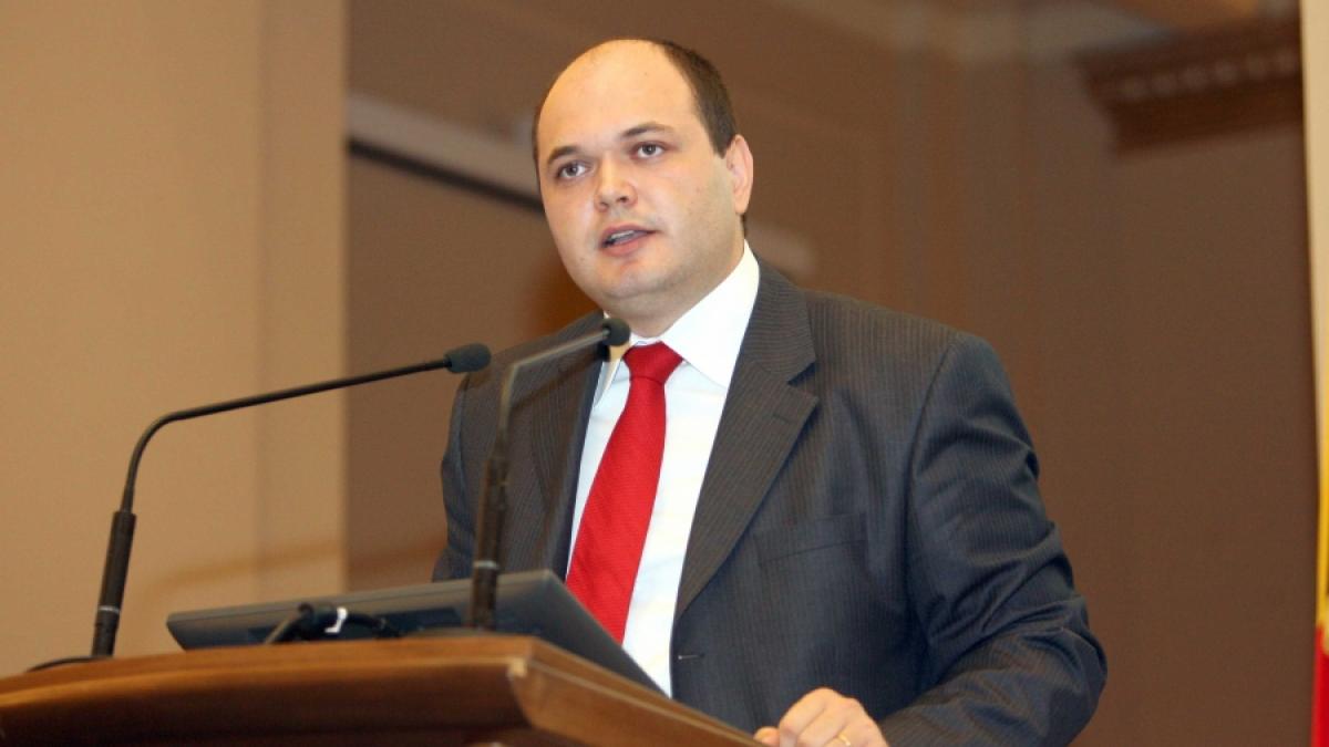 BNR JOACĂ DUR - Speculatorii suferă acum pierderi