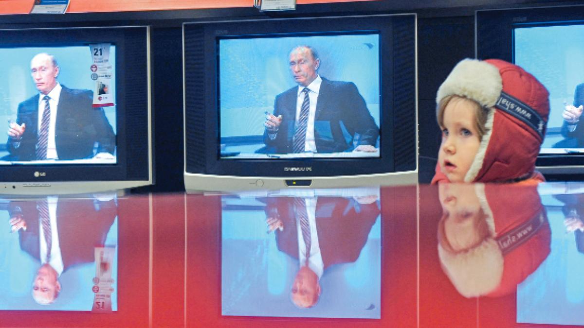 DIALOG TV / Putin face în direct psihoterapie socială
