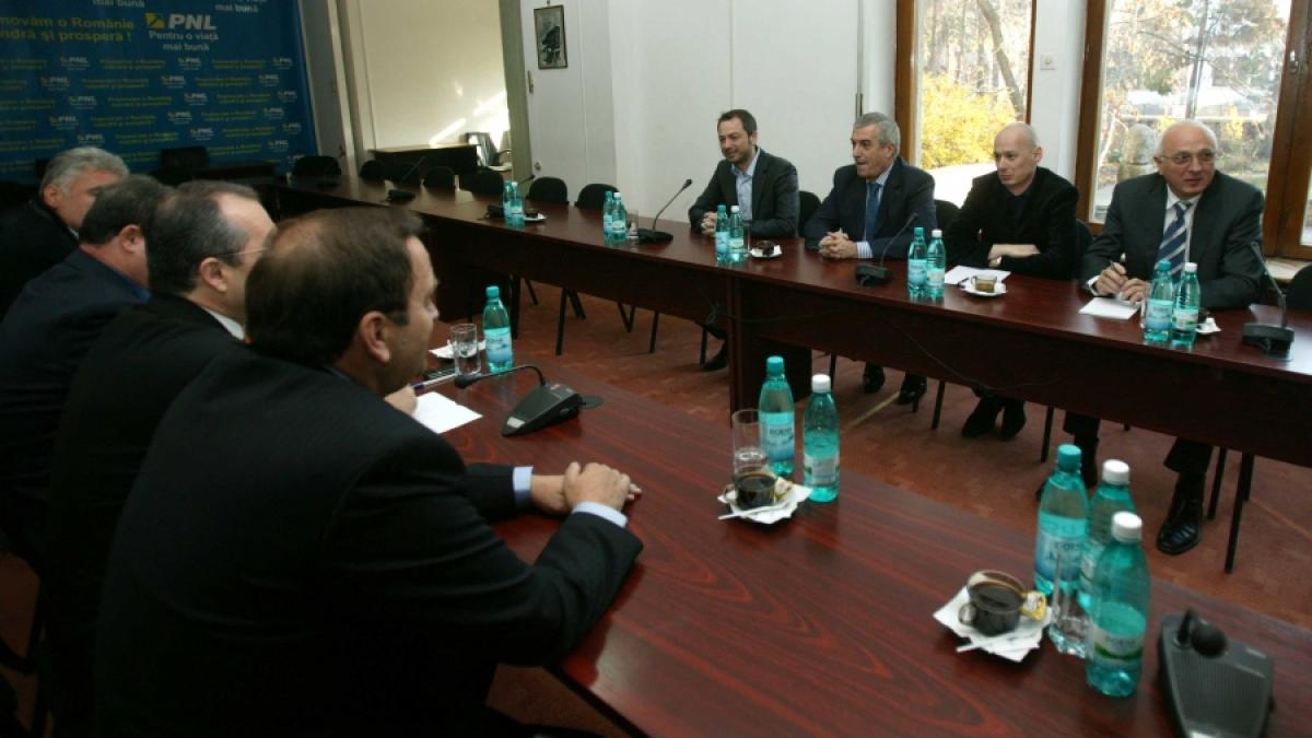 NEGOCIERI / PD-L şi PNL nu s-au înţeles