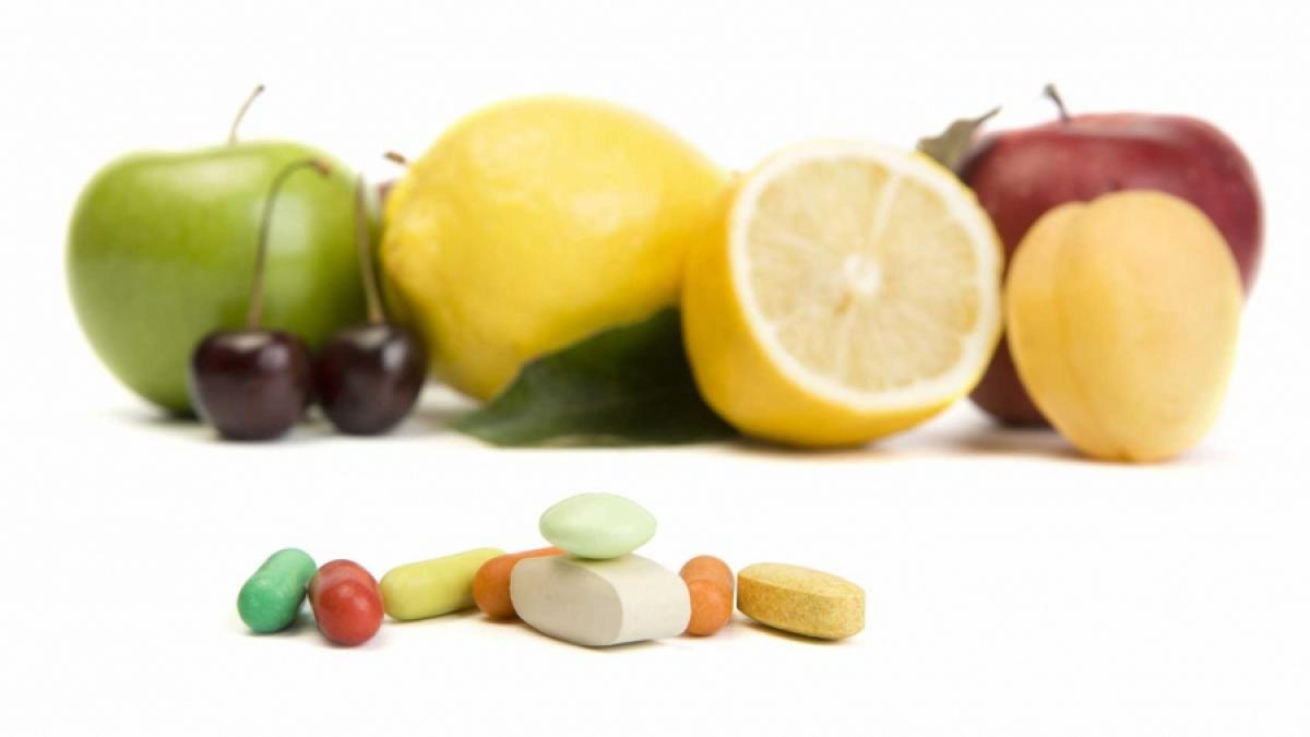 LEG&Acirc;TURI PERICULOASE / Alimente vs medicamente