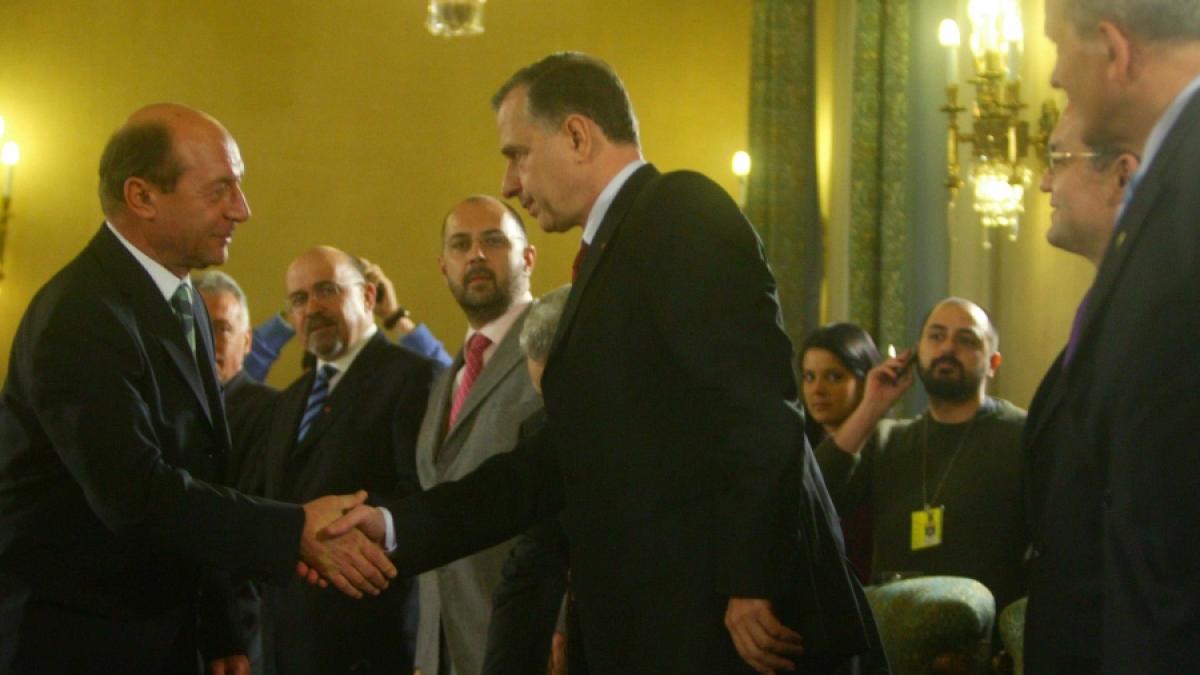 EXCLUSIV – Sondaj CURS / Alianţa PSD+PC cu PDL e preferată de români 