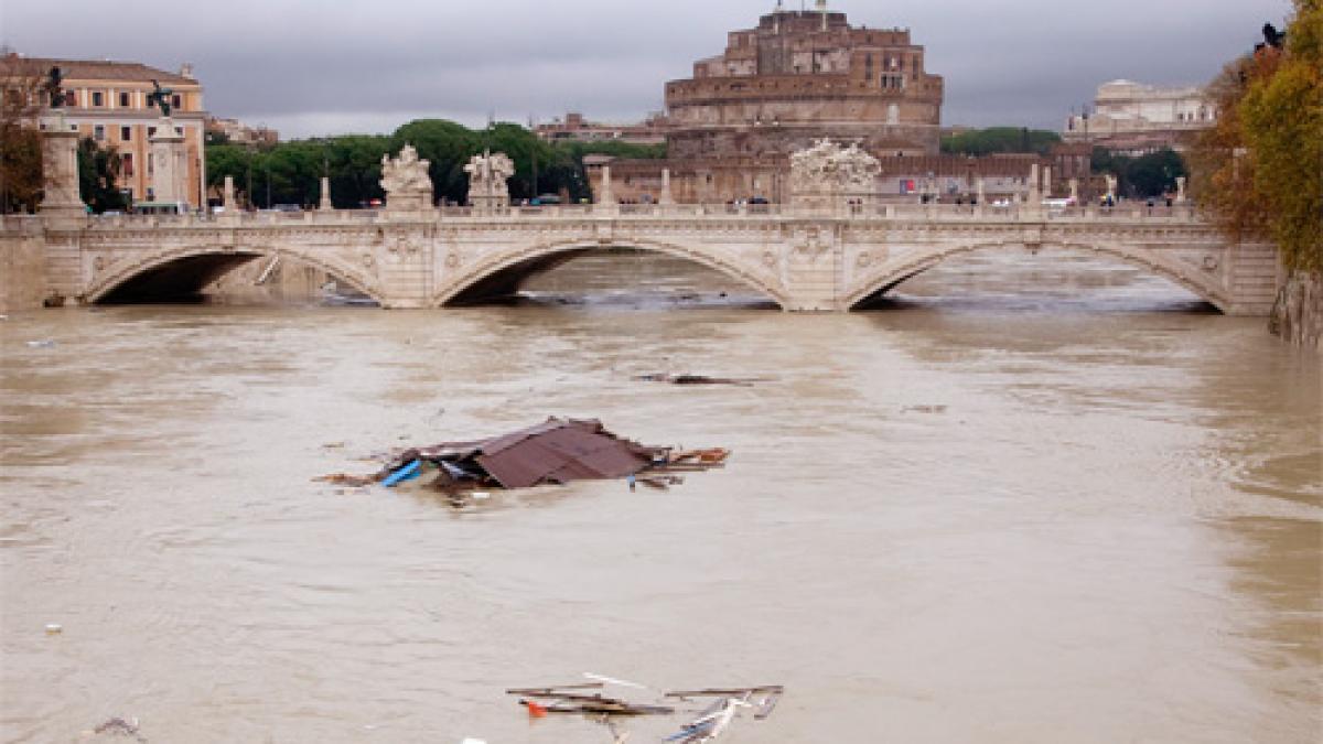 ITALIA / Italieni salvaţi de îngeri români