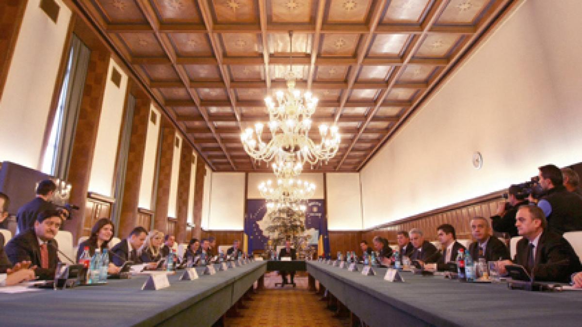 DECLARAŢII DE AVERE / Guvernul stă pe un munte de bani
