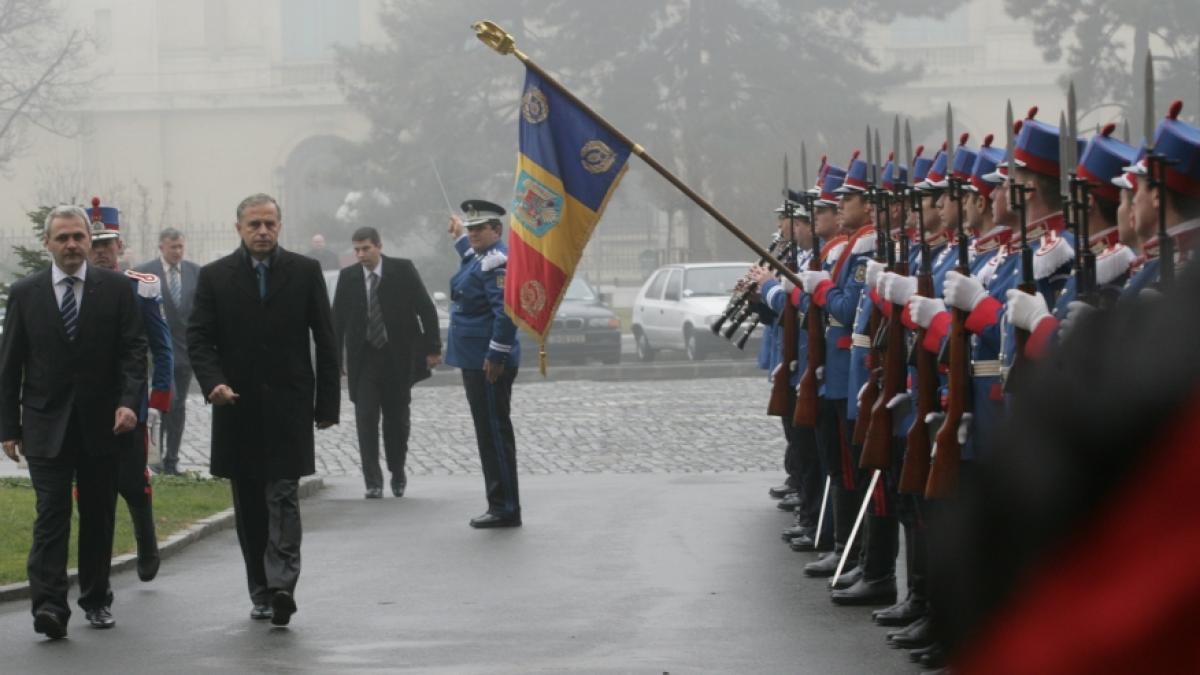 DRAGNEA, IGNORAT/Băsescu i-a dat ţeapă