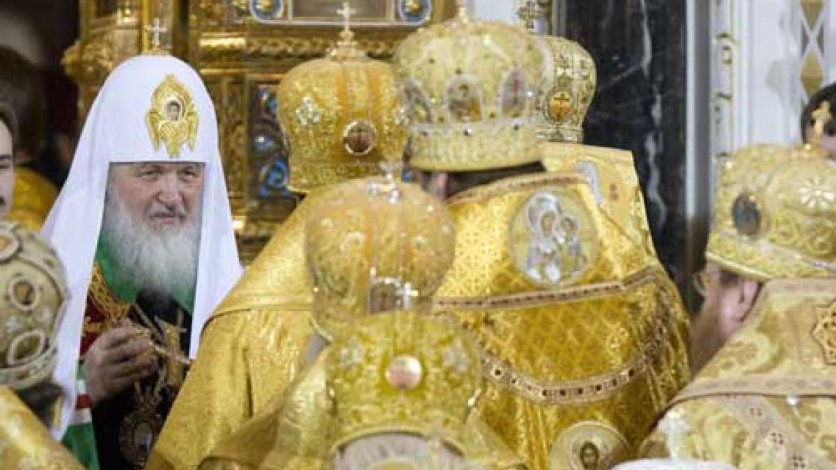 Patriarhul Kiril a fost întronizat la Moscova