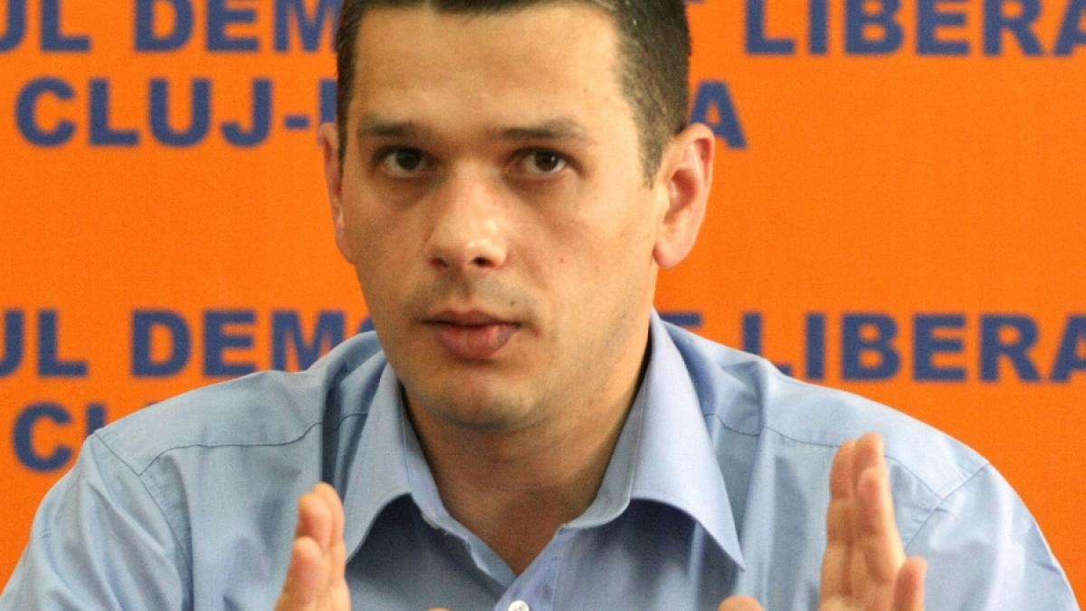 GUVERN/Emil Boc – un pas înainte, doi înapoi