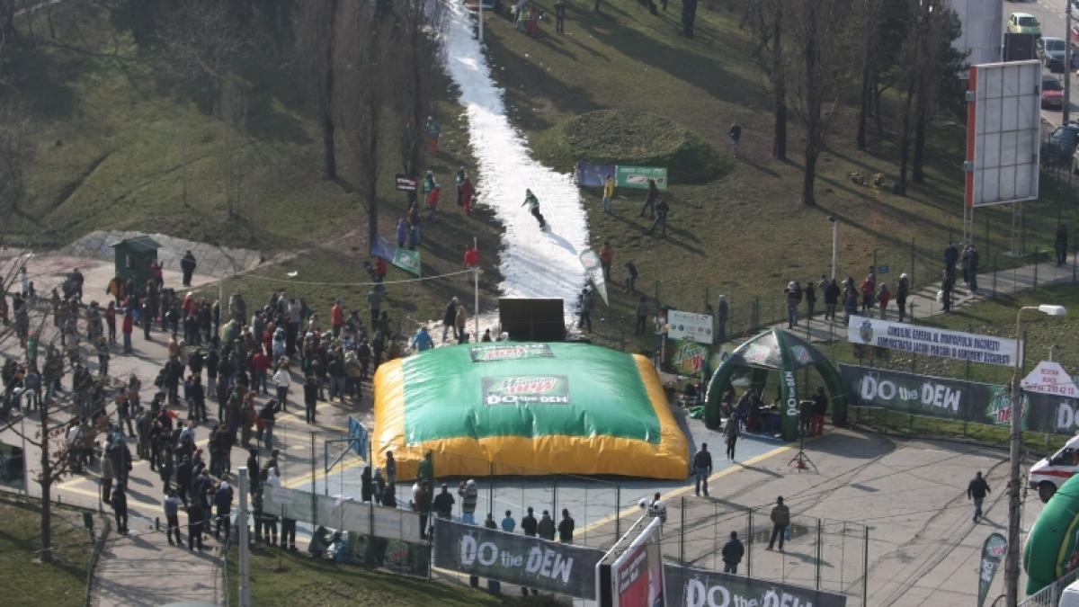 SPORT EXTREM:BUCUREŞTI, LOC DE DAT CU PLACA/Final de drum pentru Try to Fly Tour