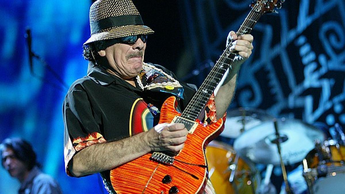 Carlos Santana vine la B’ESTFEST