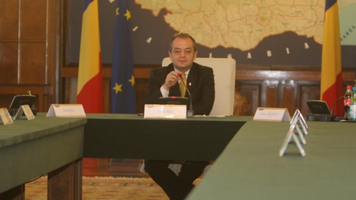 NEGOCIERI PESTE NEGOCIERI/ Ne grăbim să luăm banii de la FMI