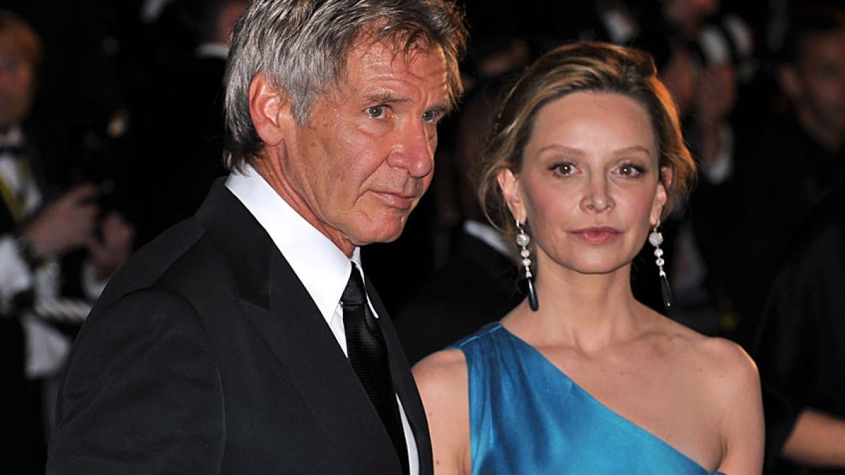 Harrison Ford se căsătoreşte cu "Ally McBeal"