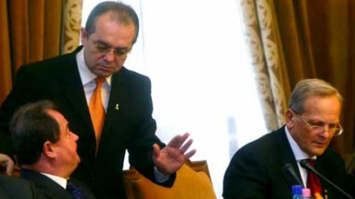 Spionaj şi "trădare" în partidul lui Zeus