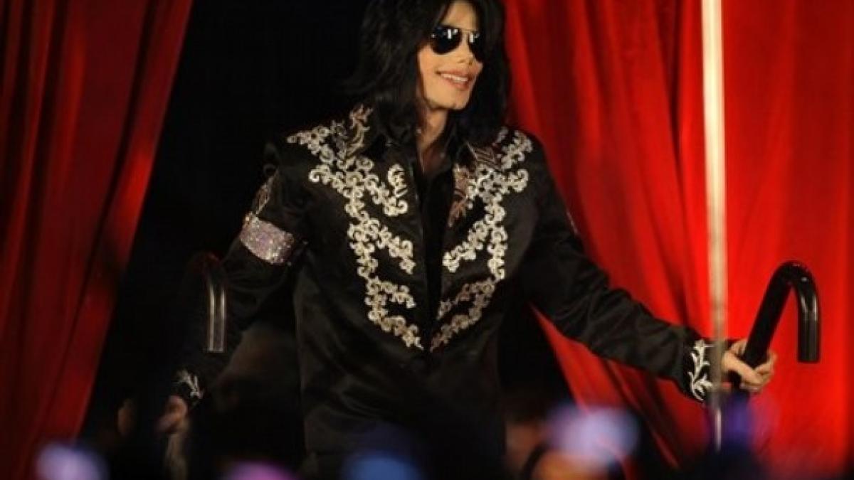 Michael Jackson se mută într-o zonă bântuită de fantome