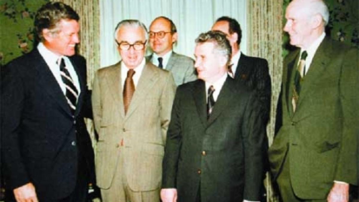 Guvernatorul BNR a fost dat afară de Ceauşescu