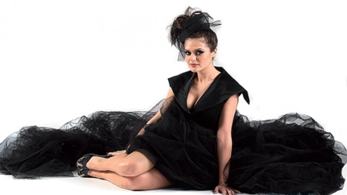 Lady in black