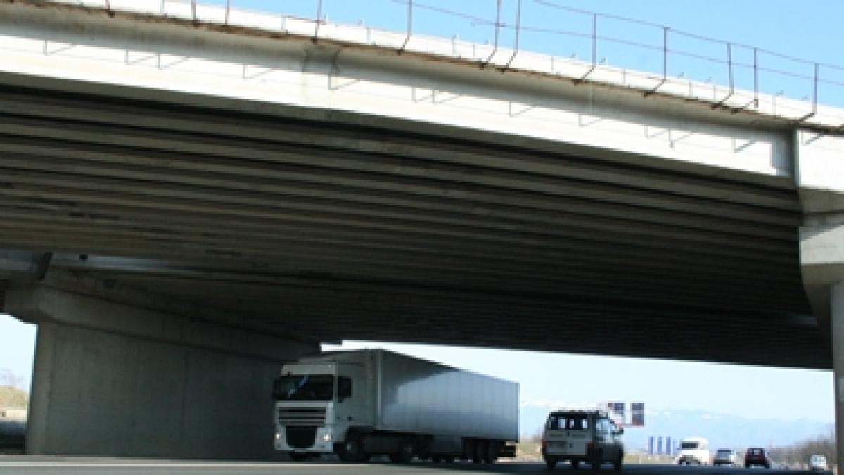Bătălie pe milioane de euro