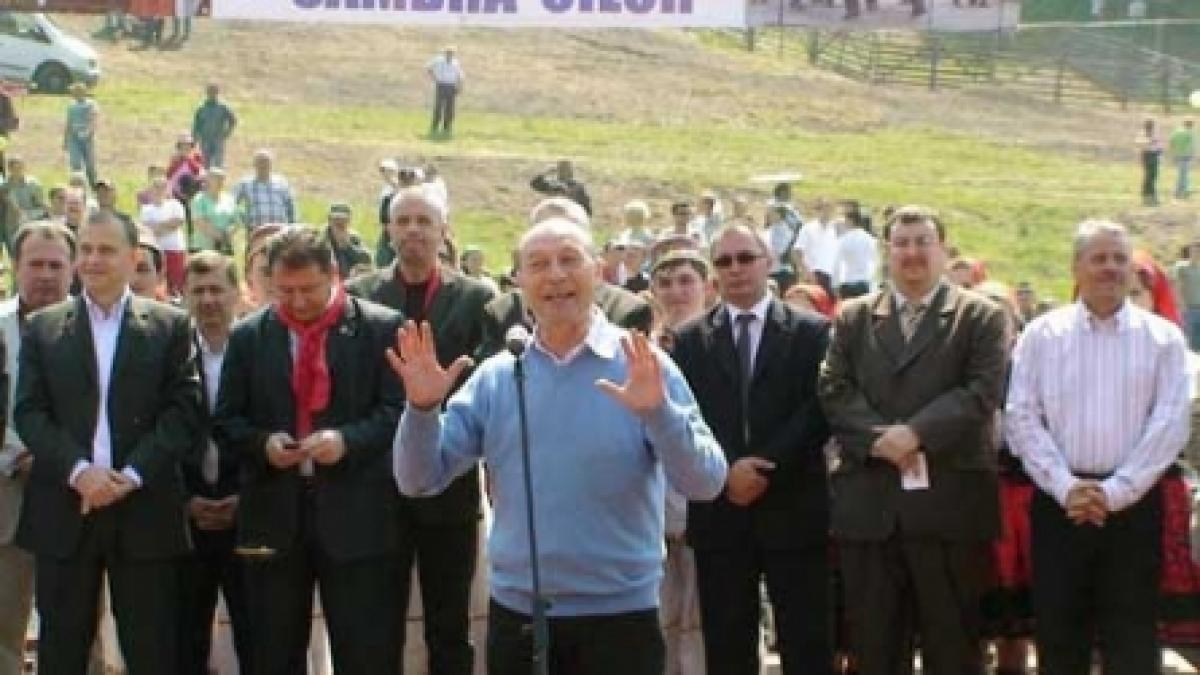 Geoană şi Băsescu mulg aceeaşi oaie