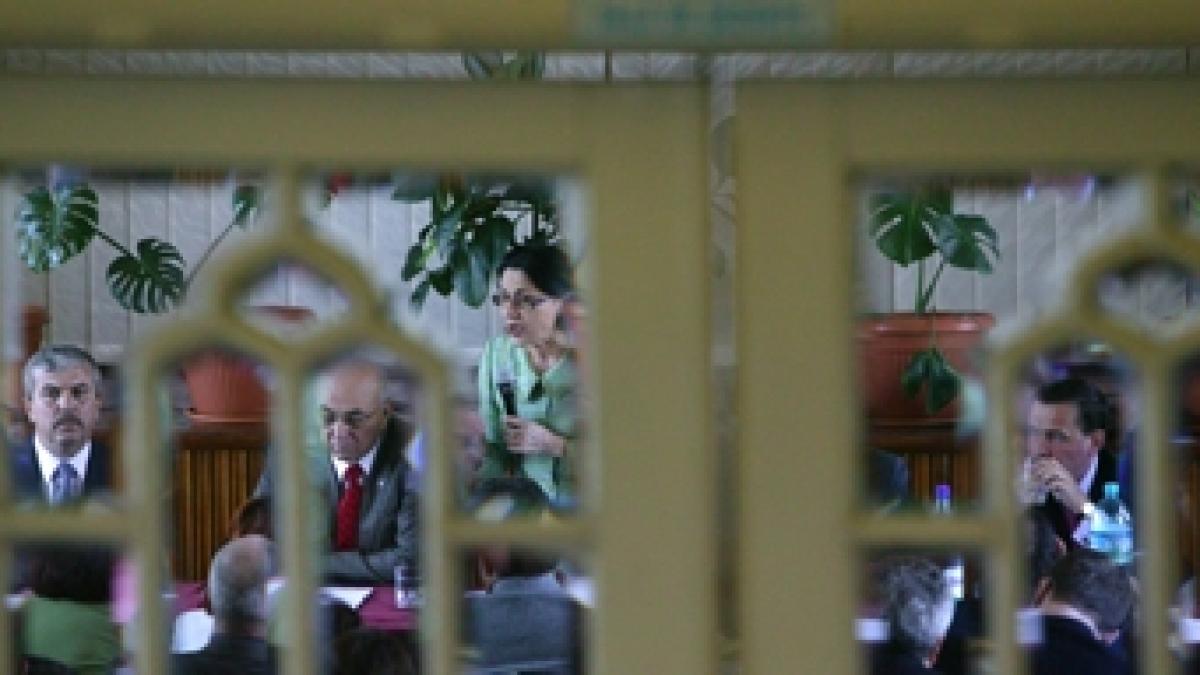 Profesorii au câştigat banii pe care îi aveau deja