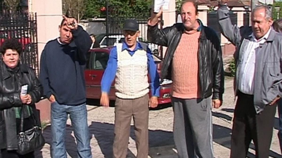 Evacuaţi din cauza autostrăzii