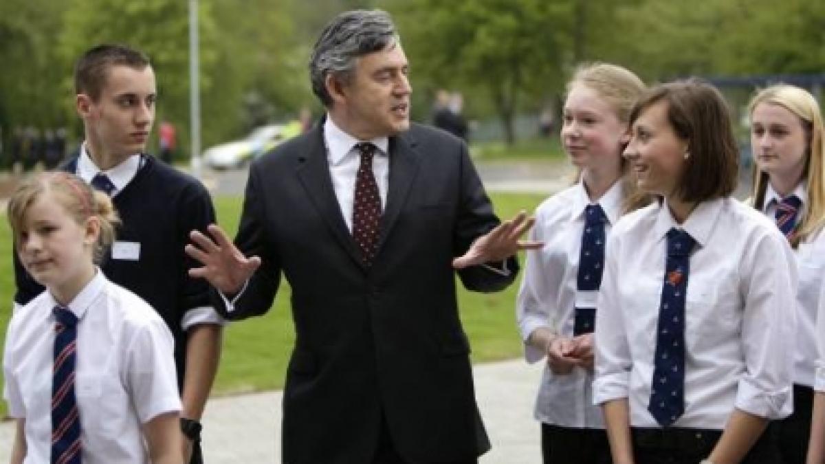 Gordon Brown vorbeşte despre riscul izolării europene