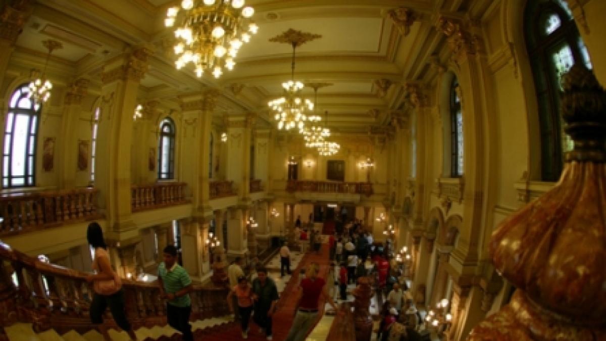 Băsescu serbează lovitura “322”