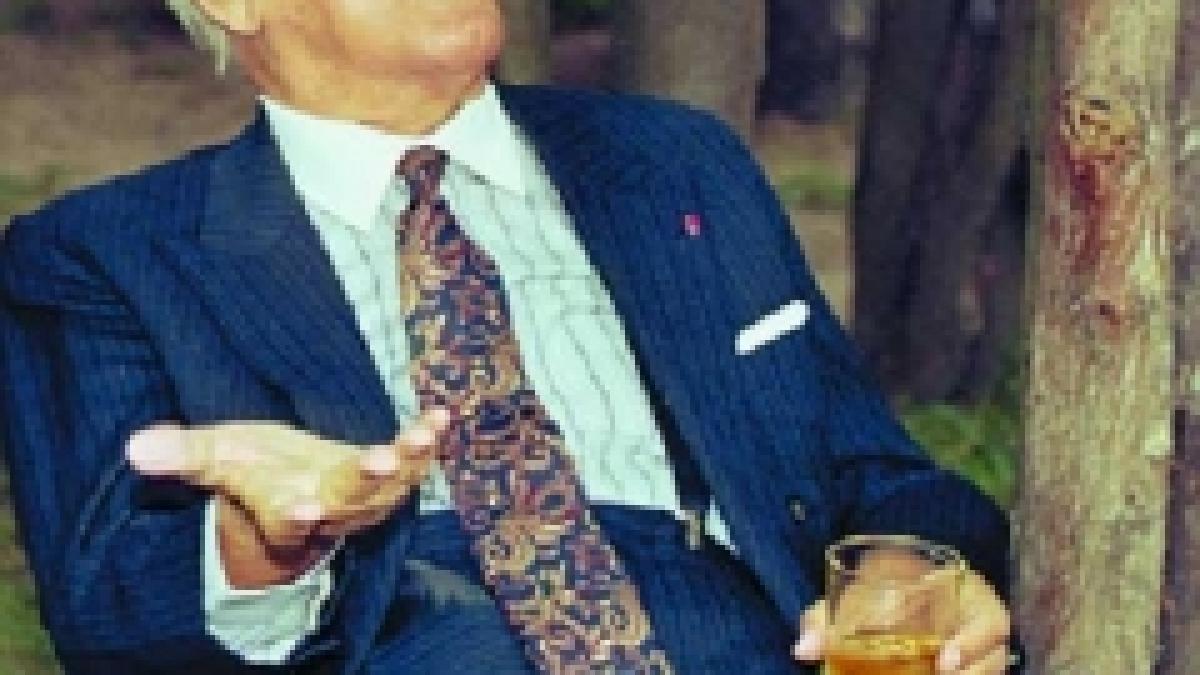 Corneliu Mănescu, în domiciliu obligatoriu la Chitila