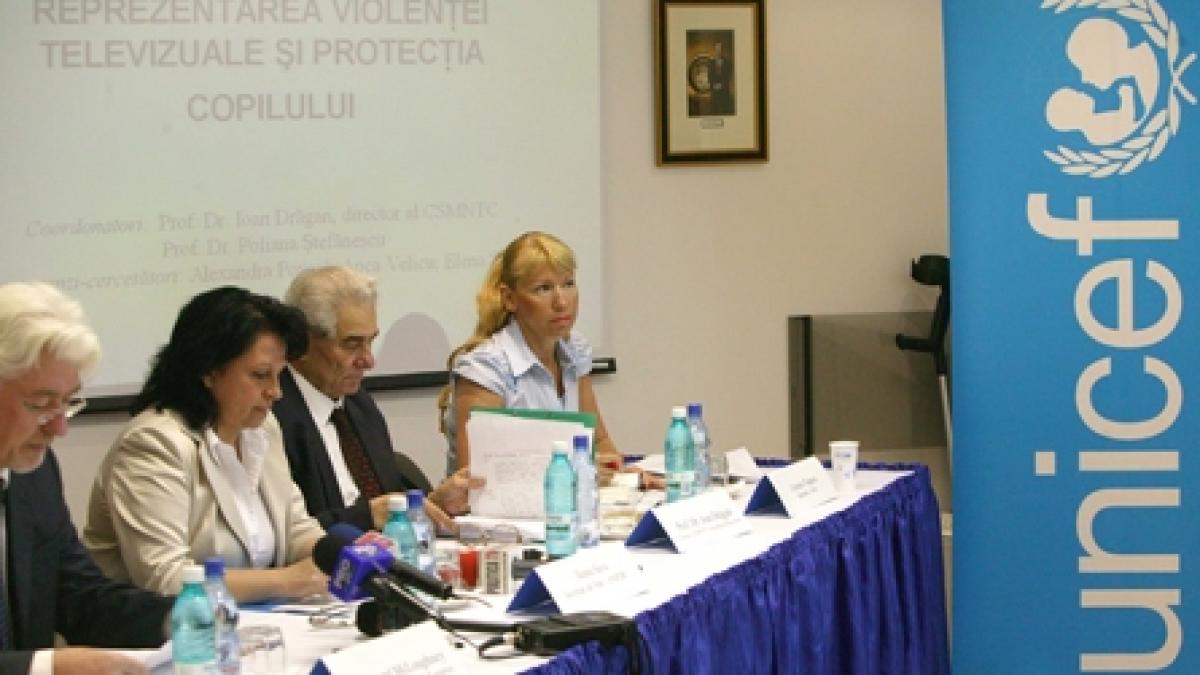 14 violenţe pe oră, la televizor