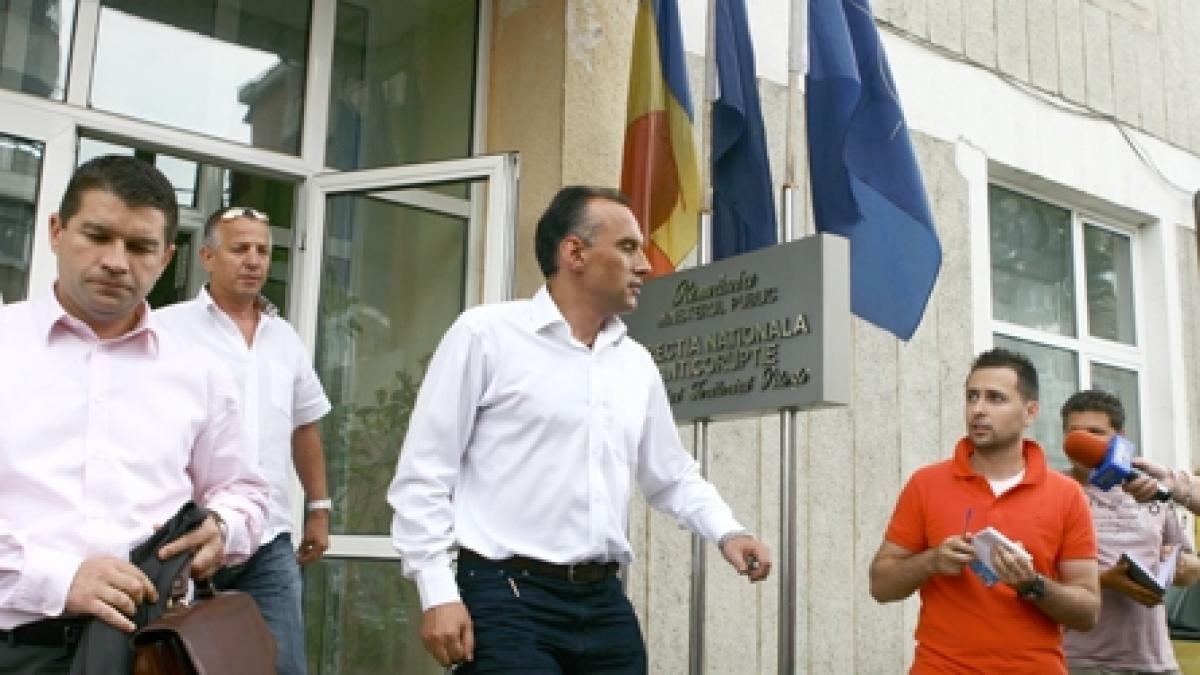 Federaţia sare în apărarea lui Prunea