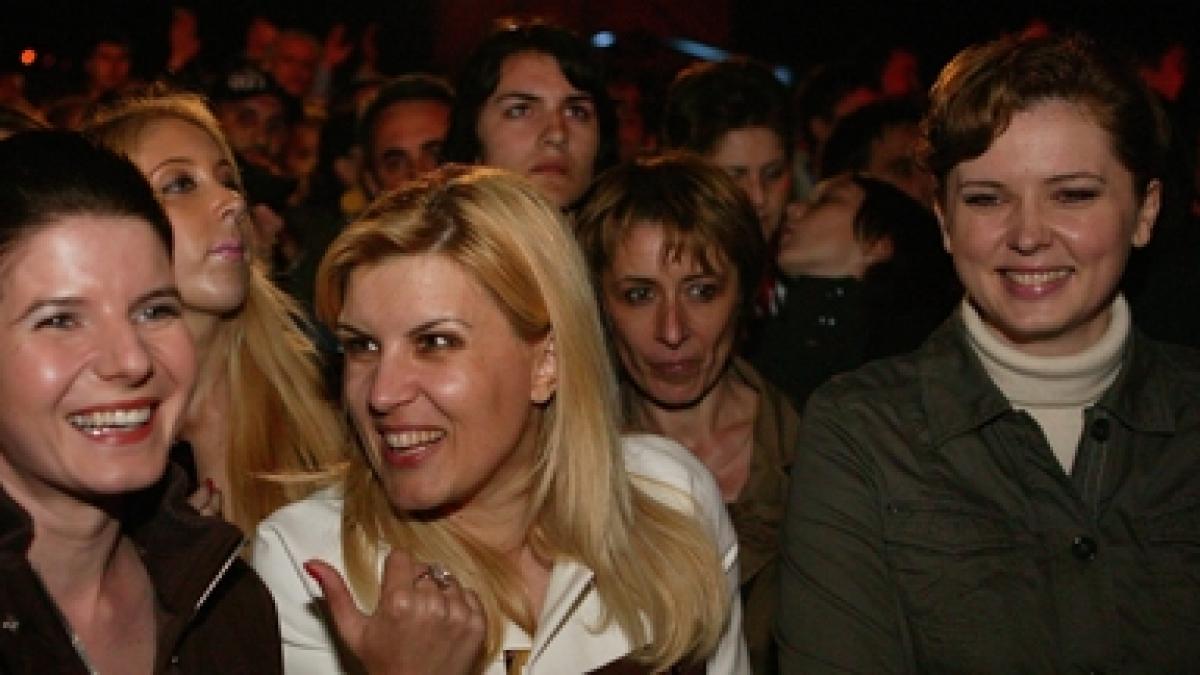Udrea cheltuieşte 1,3 milioane de euro pentru imaginea României