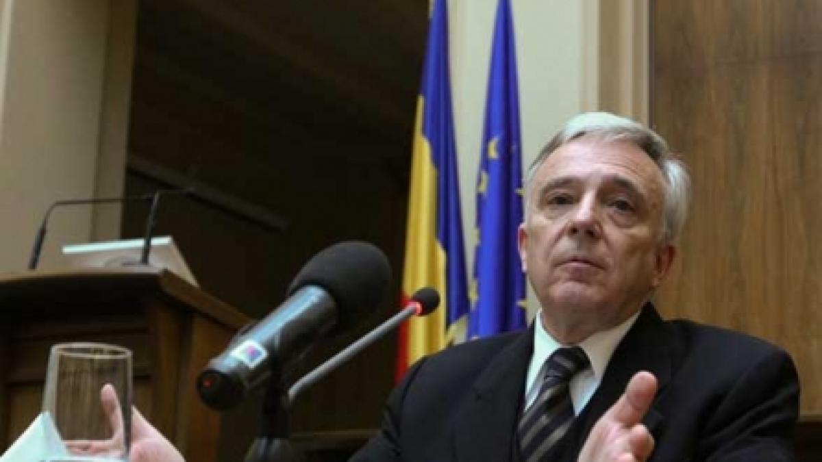 Isărescu e împotriva creşterii impozitelor