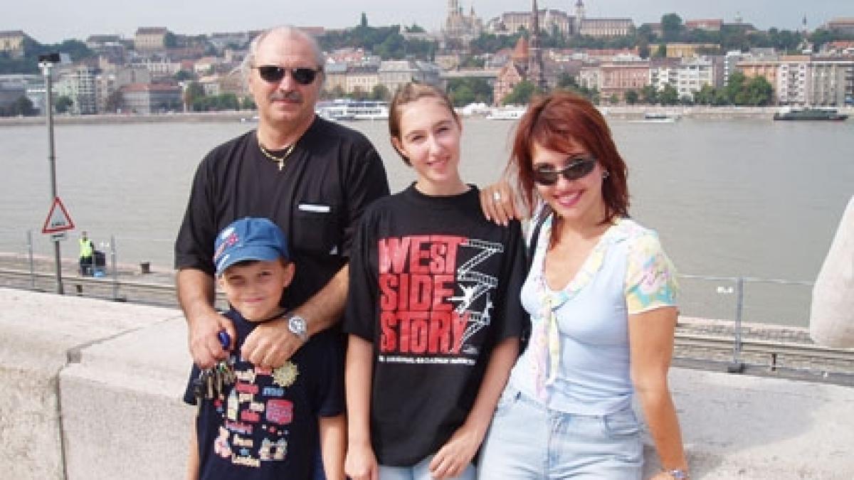 O întâlnire inedită, specială, cu artistul Victor Socaciu