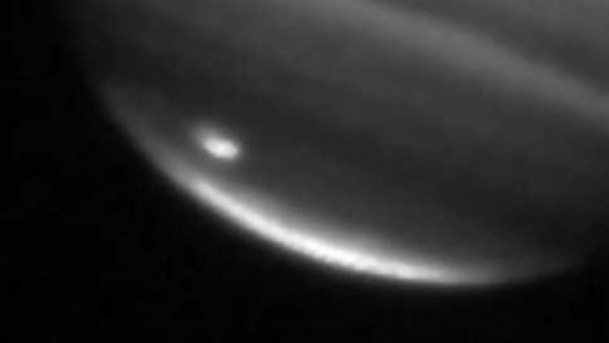 NASA:  Jupiter a fost lovită de un obiect spaţial de mari dimensiuni   