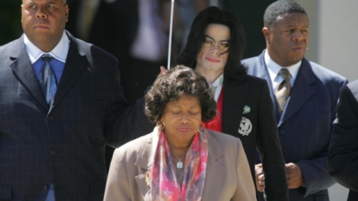 Mama lui Michael Jackson, în pragul sărăciei (Video)