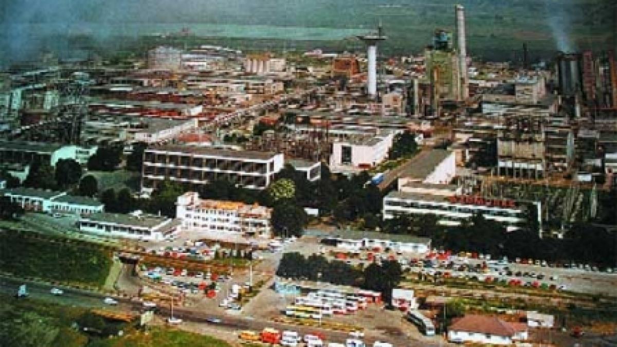 Combinatul chimic Azomureş funcţiona cu improvizaţii