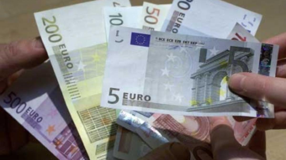 BNR forţează băncile să scadă dobânzile