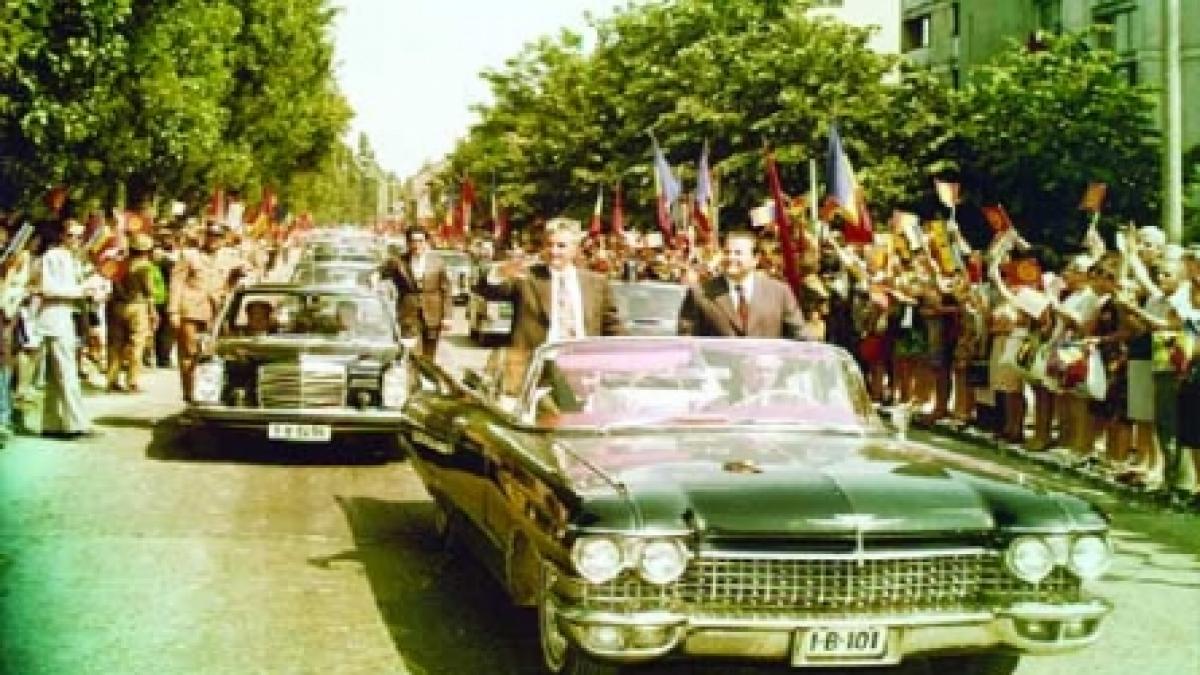 Ceauşescu a fost campionul băilor de mulţime