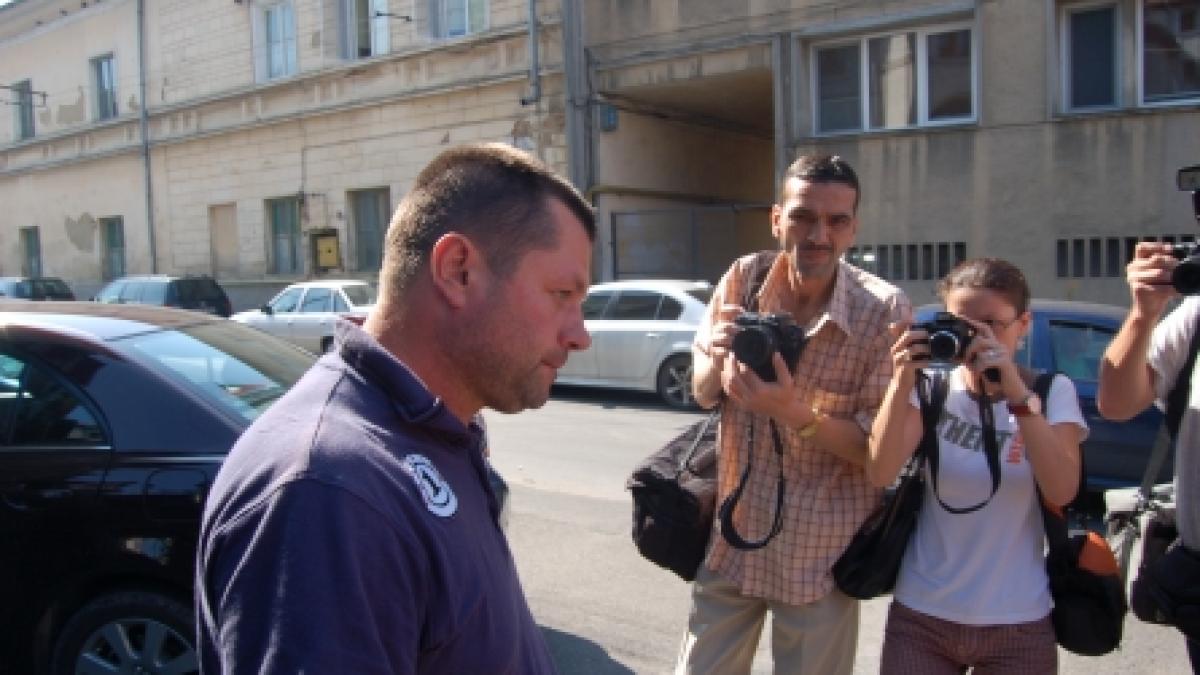  Patronii firmei de maxi-taxi, audiaţi la Pachet