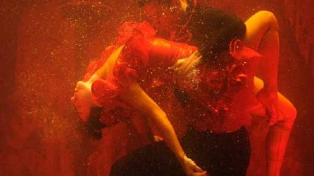 "Muscle Musical" – vraja molatică a baletului sub apă