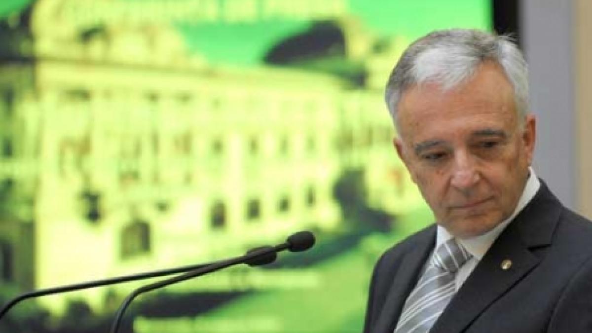 Isărescu: Economia creşte la iarnă