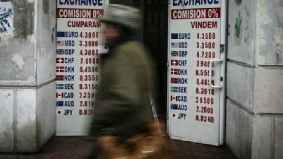 Economia a căzut fix în bot