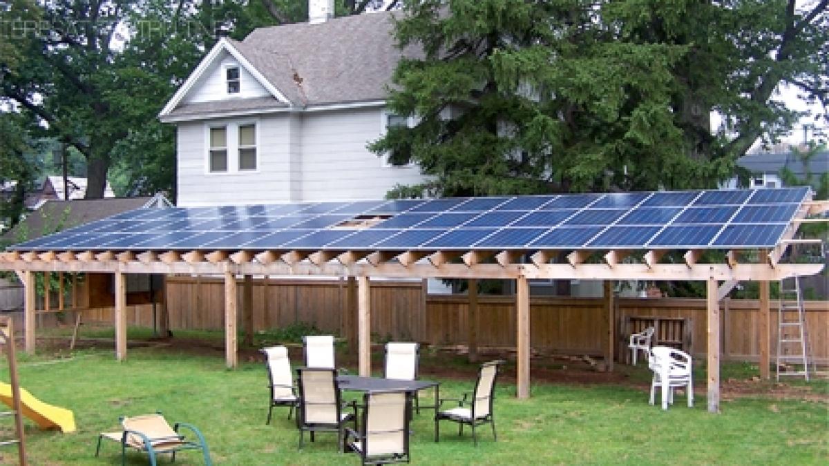 Panouri solare pentru o casă eco