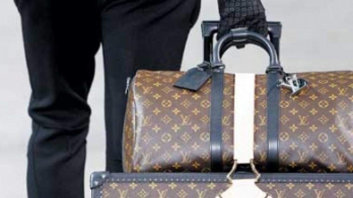 Louis Vuitton cel din cufăr