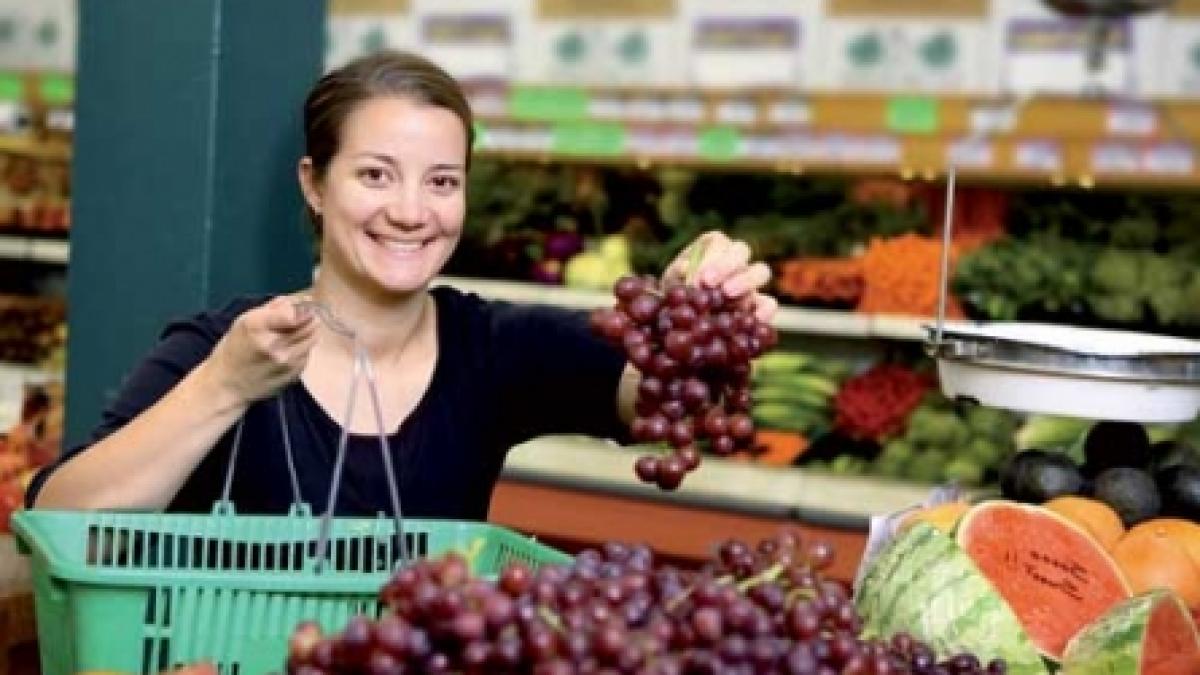 Nucile, strugurii şi perele ţin medicul la distanţă!