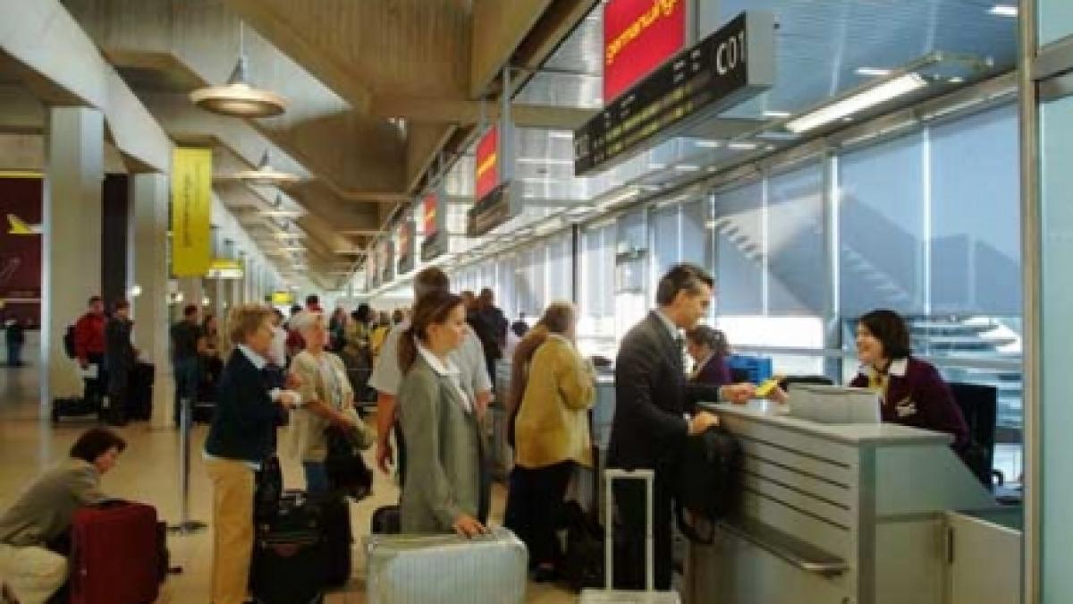 Românii călătoresc la low-cost