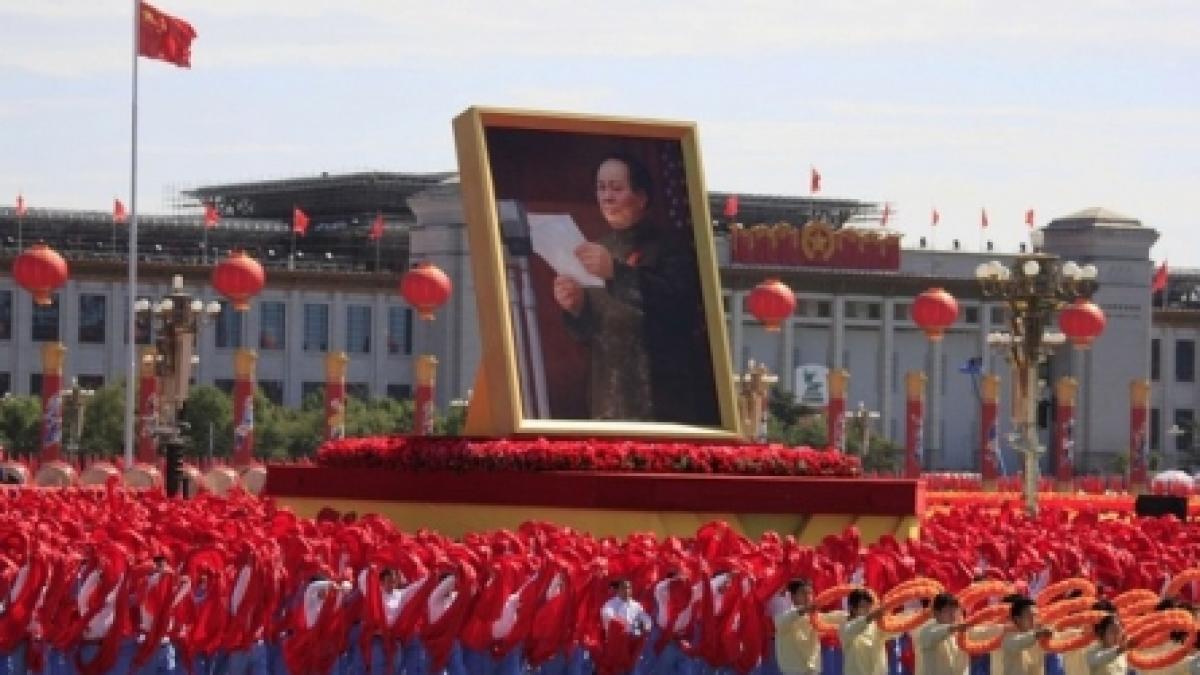 Chinezii sărbătoresc astăzi 60 de ani de comunism
