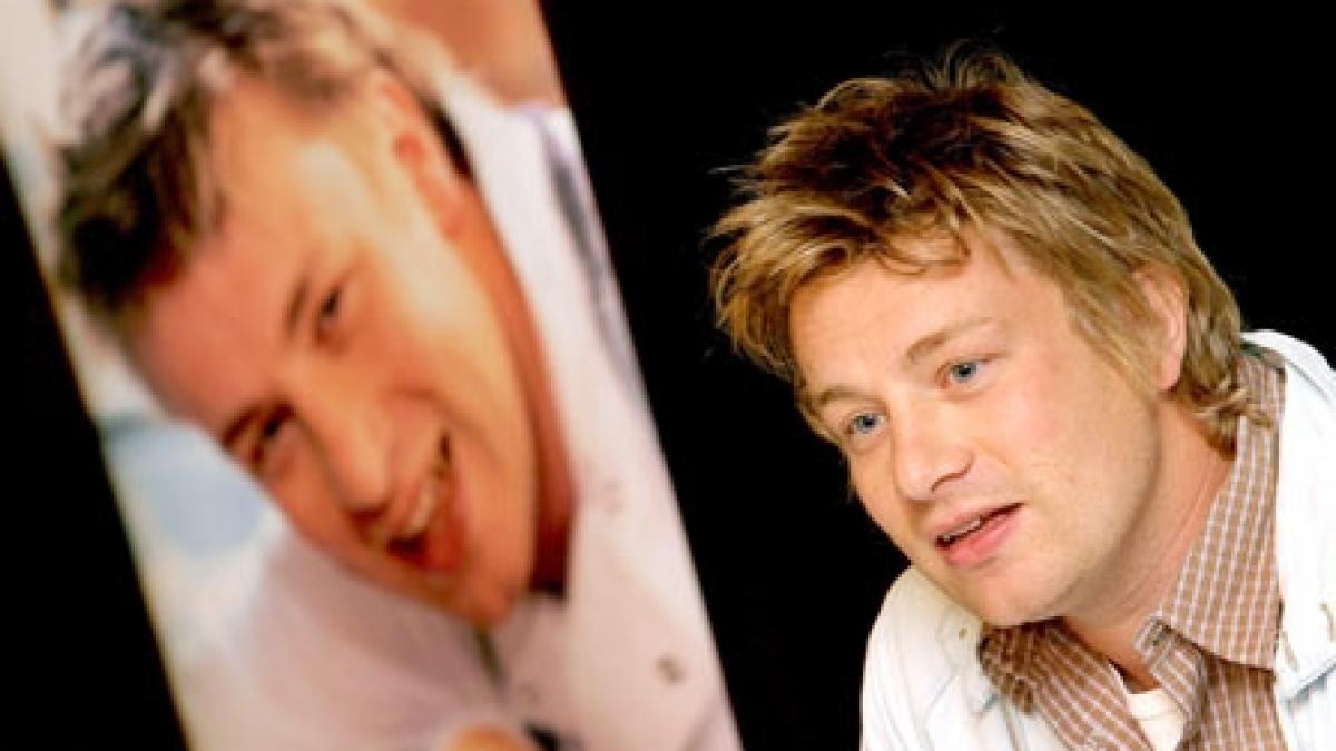 Jamie Oliver: "Sfârşitul de săptămână e sfânt, e doar al nostru, fără aparate foto şi camere de luat vederi"