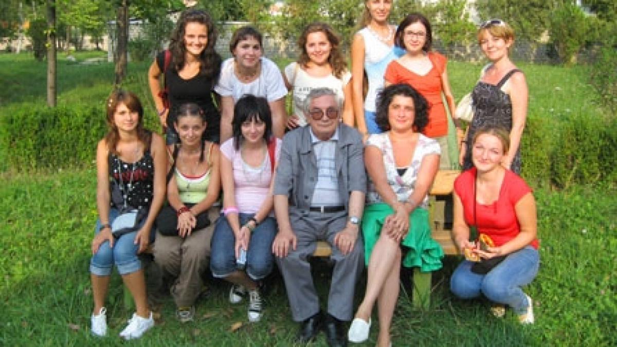 Profesorului iubitoriu se cade a-i mulţumi