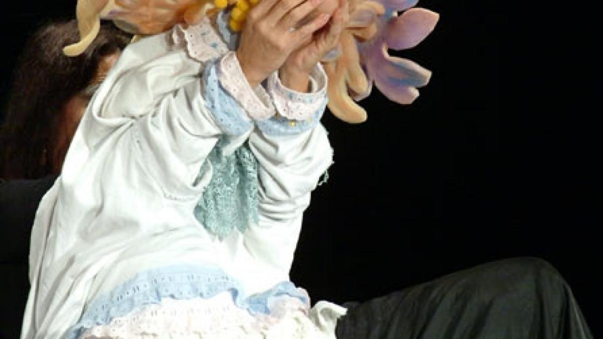 Basmele şi teatrul