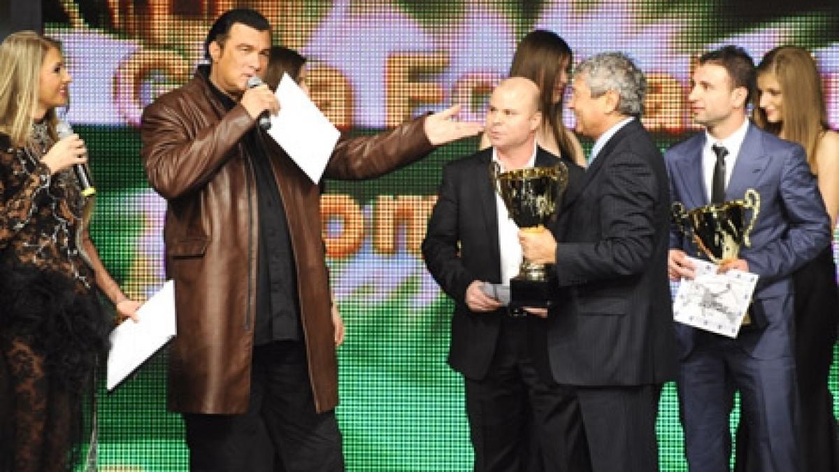 Marii laureaţi sunt Luce, Raţ şi Petrescu