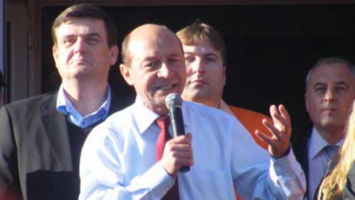 Condescu, din nou agentul electoral al lui Băsescu